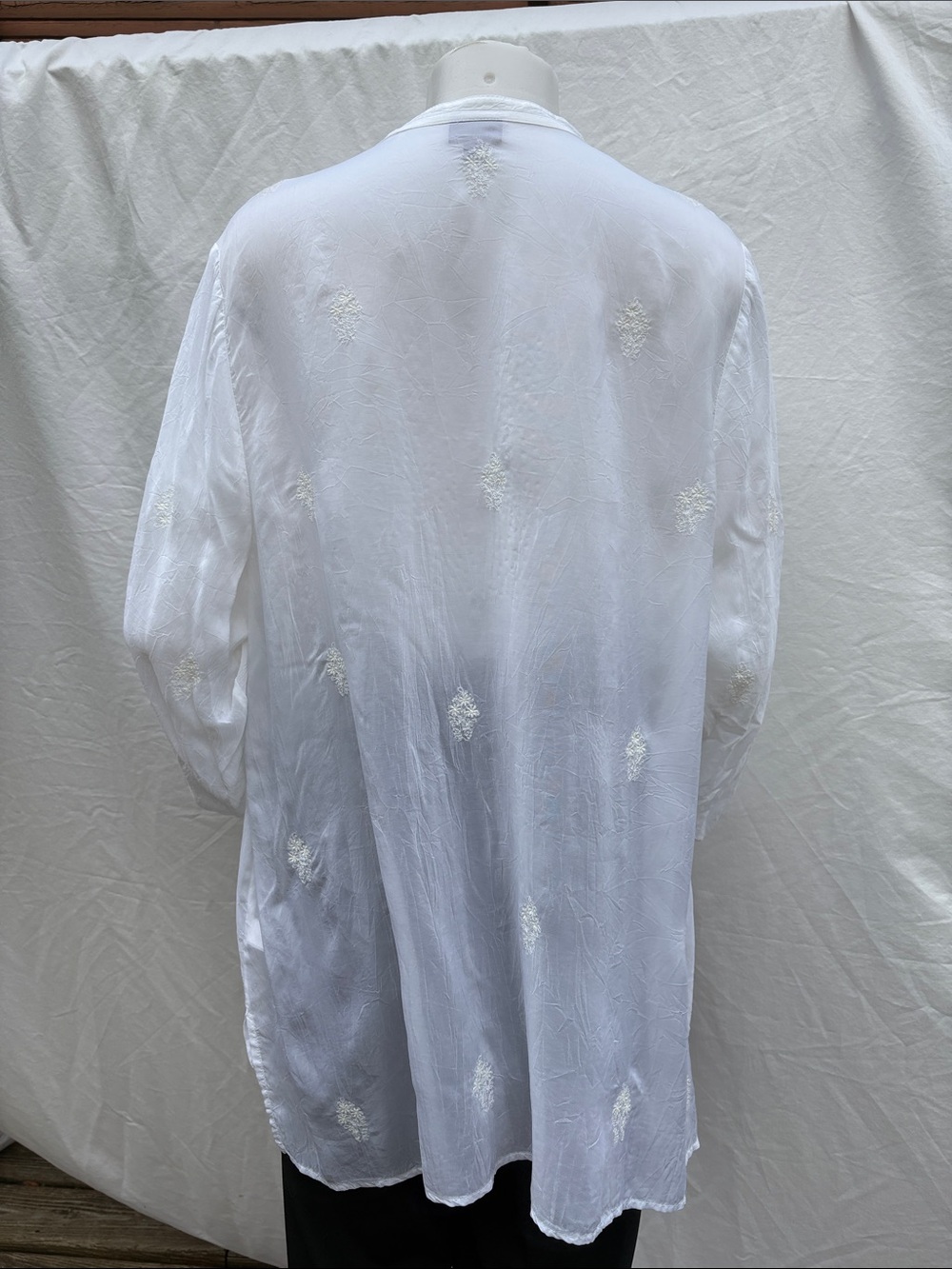 J. Jill White Embroidered Button-Front Tunic - Picture 10 of 10